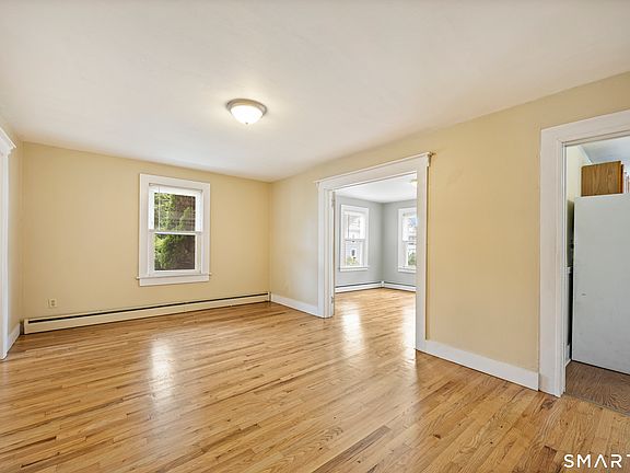 5th image of 57 Workman Avenue