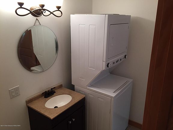 5th image of 355 E Deloney Ave #3