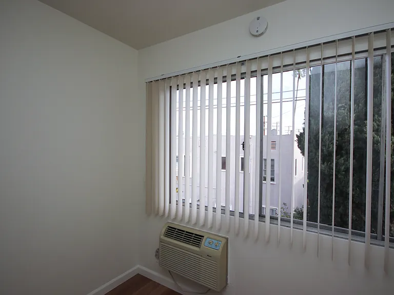 18 S Marguerita Ave #15 — Photo 7