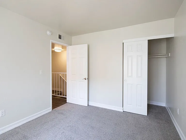 Mission Pacific Apartments — Photo 49