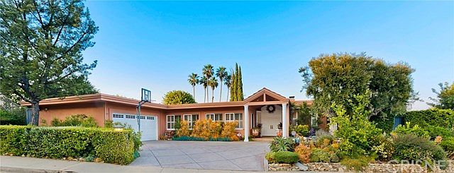 1st image of 3014 Elvill Dr