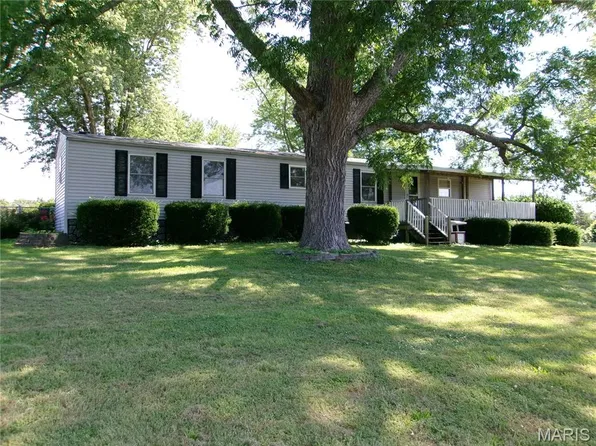 2867 Barton Rd, Saint Clair, MO 63077