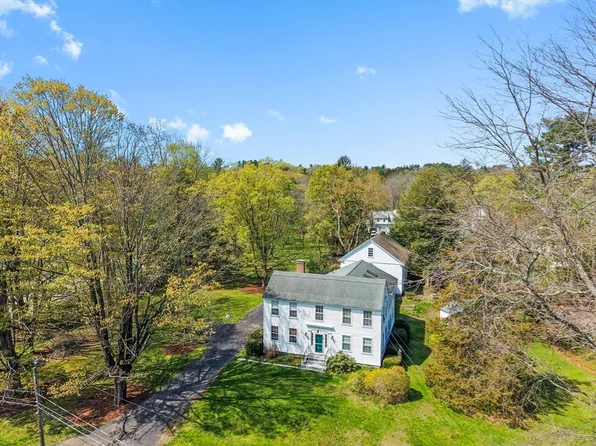 6 Church St, West Boylston, MA 01583