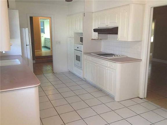 2nd image of 226 N 26th Ave