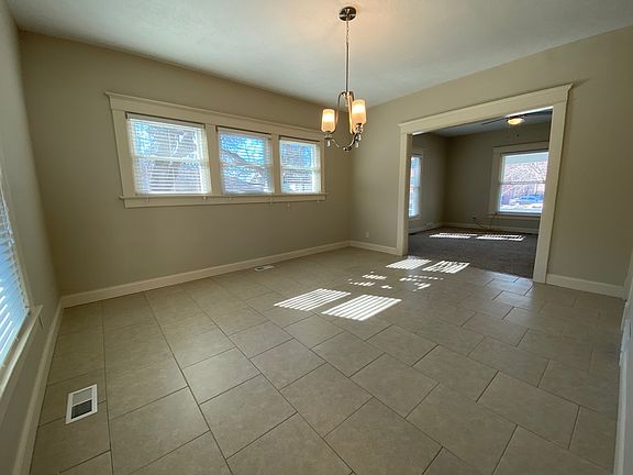 4th image of 826 S 14th St