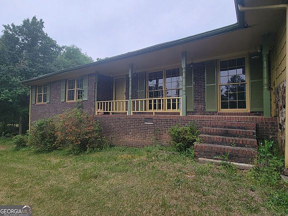 5th image of 160 Norman Rd