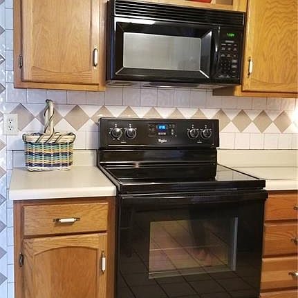 5th image of 697 Cielo Vista Dr