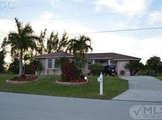 2214 SW 8th Pl, Cape Coral, FL 33991