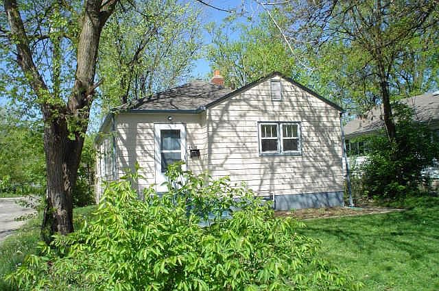 1st image of 4618 N Kingsley Dr