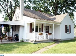215 Pennsylvania Ave, Chalfont, PA 18914