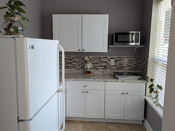 3rd image of 2446 Creekfront Dr