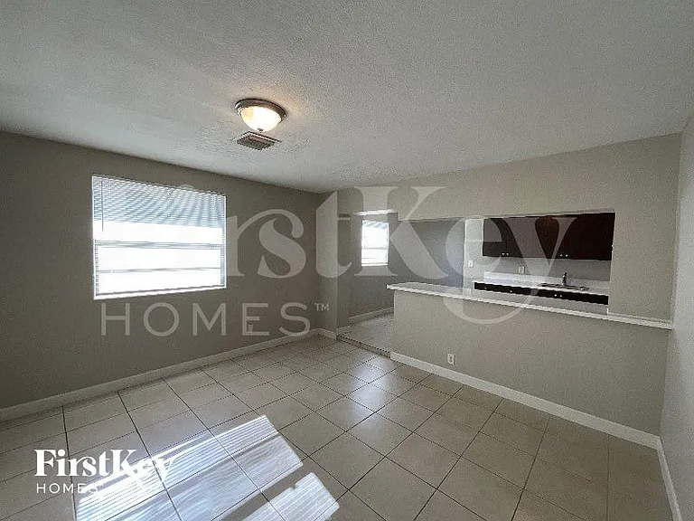 5980 NW 24th Ct — Photo 5