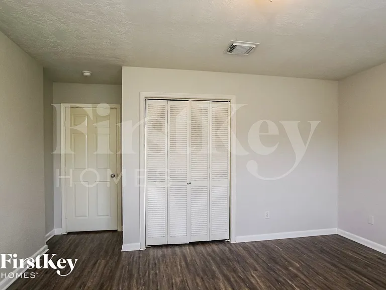 23015 Banquo Dr — Photo 12