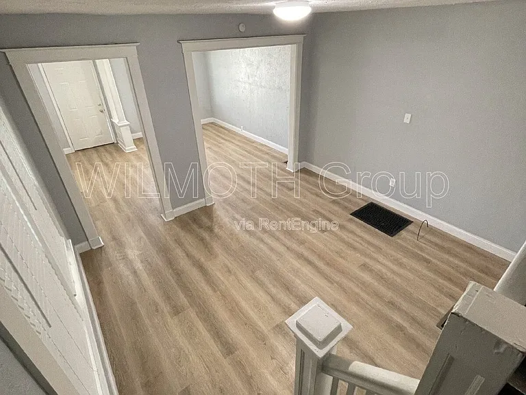 12 N Randolph St — Photo 6