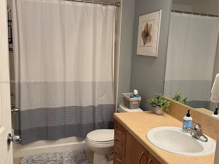 250 NE 3rd Ave #1210 — Photo 10