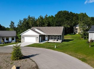 846 Crest Ct, Traverse City, MI 49696