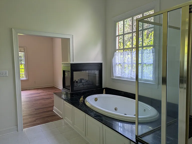 Primary Bath tub view.