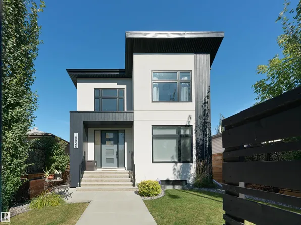 10926 72nd Ave NW, Edmonton, AB T6G 0A9