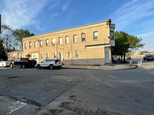 3038 W 2nd St, Chester, PA 19013