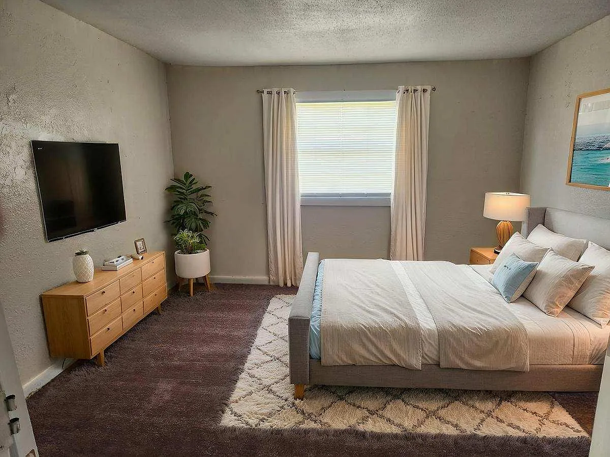 4 bed, 1600 sqft, $2,000 — Photo 4