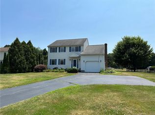 59 Fairhaven Rd, Niantic, CT 06357