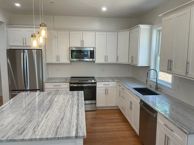 1 bed, 1300 sqft, $2,900 — Photo 1
