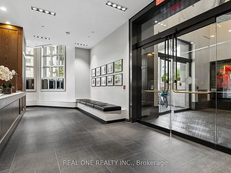426 University Ave #3102 — Photo 5