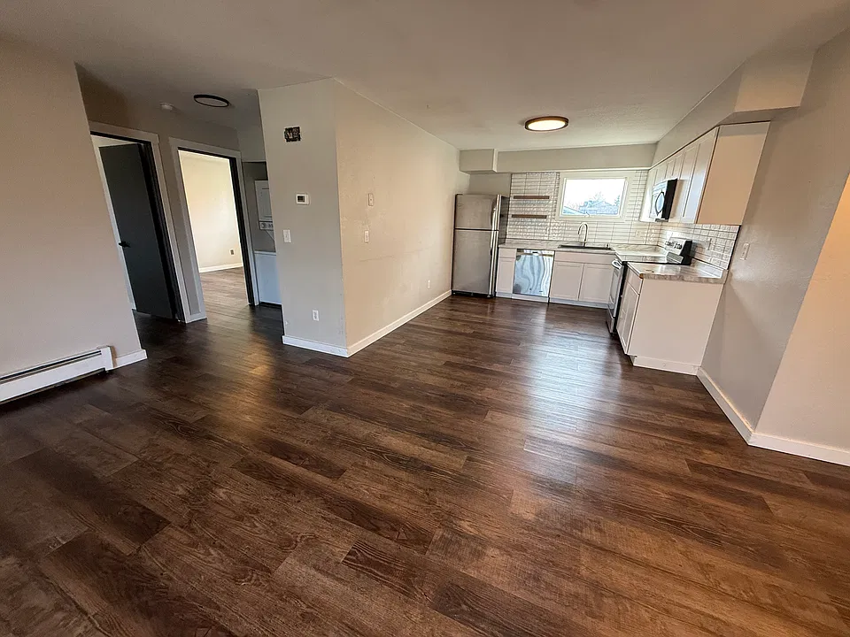 1841 E 75th Ave #4