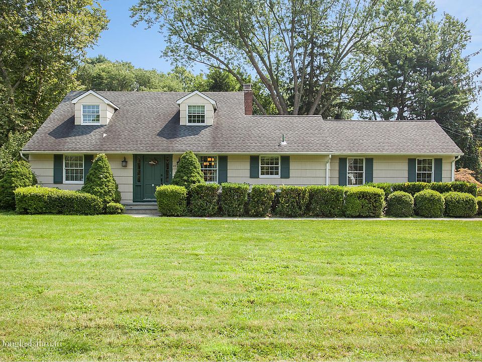 1st image of 23 Acorn Ln