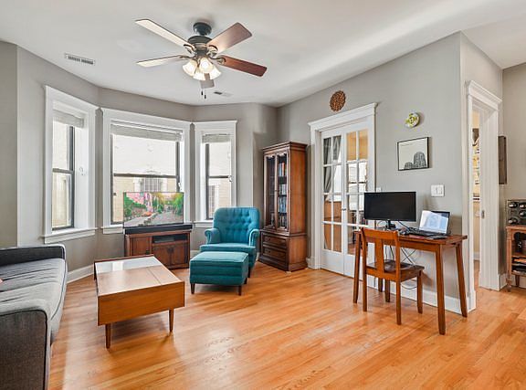 5th image of 1223 W Lawrence Ave #3