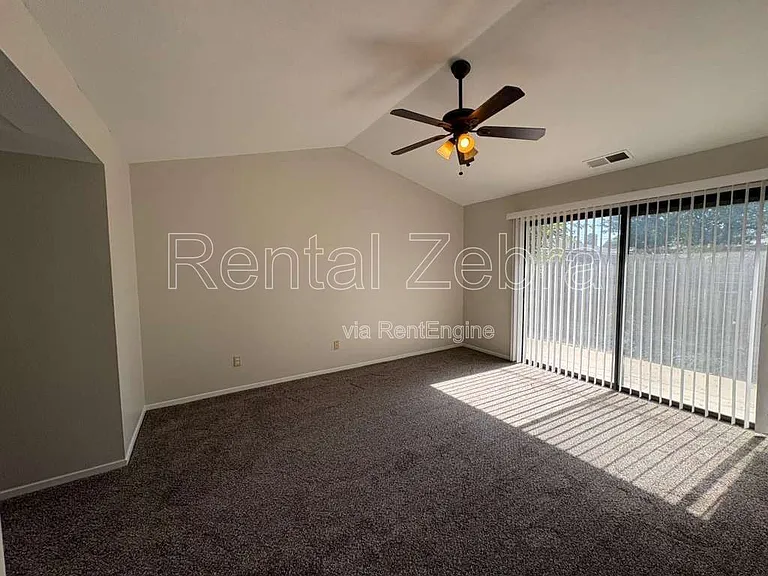 3090 W Queens Cir — Photo 3