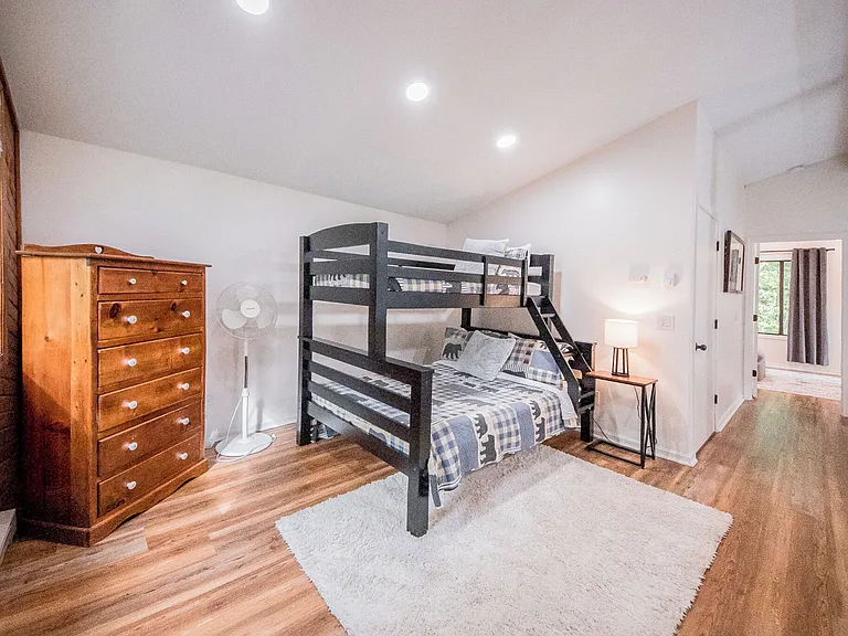 70 Sparrow Ln — Photo 17
