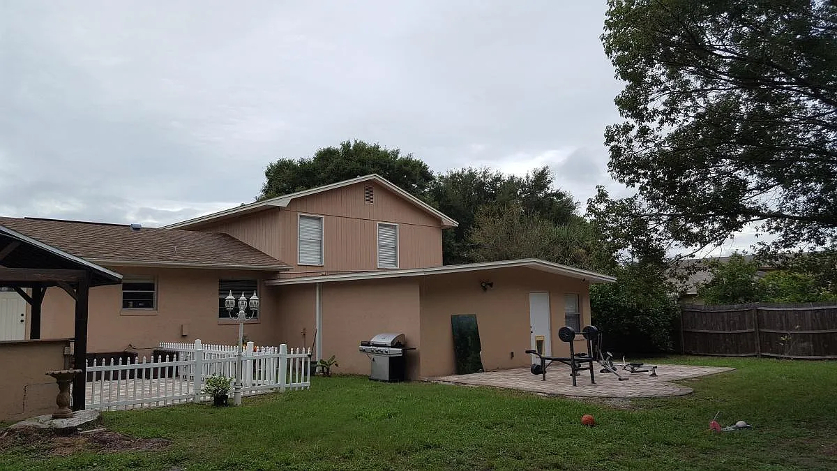 8021 Sandberry Boulevard — Photo 3
