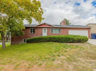 1343 E Longdale Dr, Sandy, UT 84092