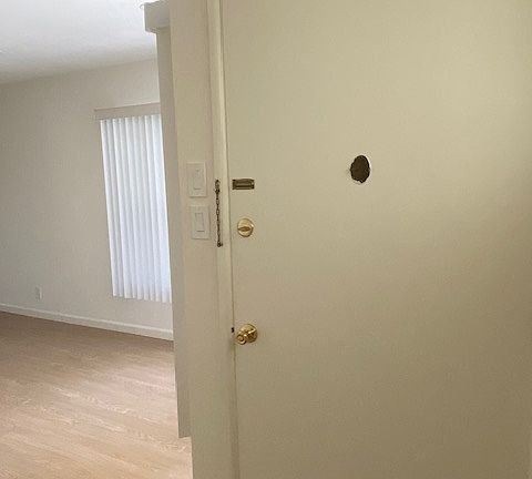 3rd image of 1009 Whuntington Dr