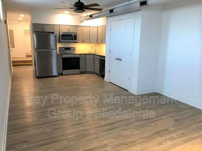 221 W Main St #3 — Photo 4