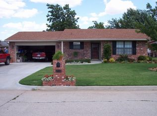 2713 S Estate Dr, El Reno, OK 73036