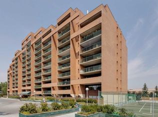 5204 SW Dalton Dr NW #203, Calgary, AB T3A 3H1