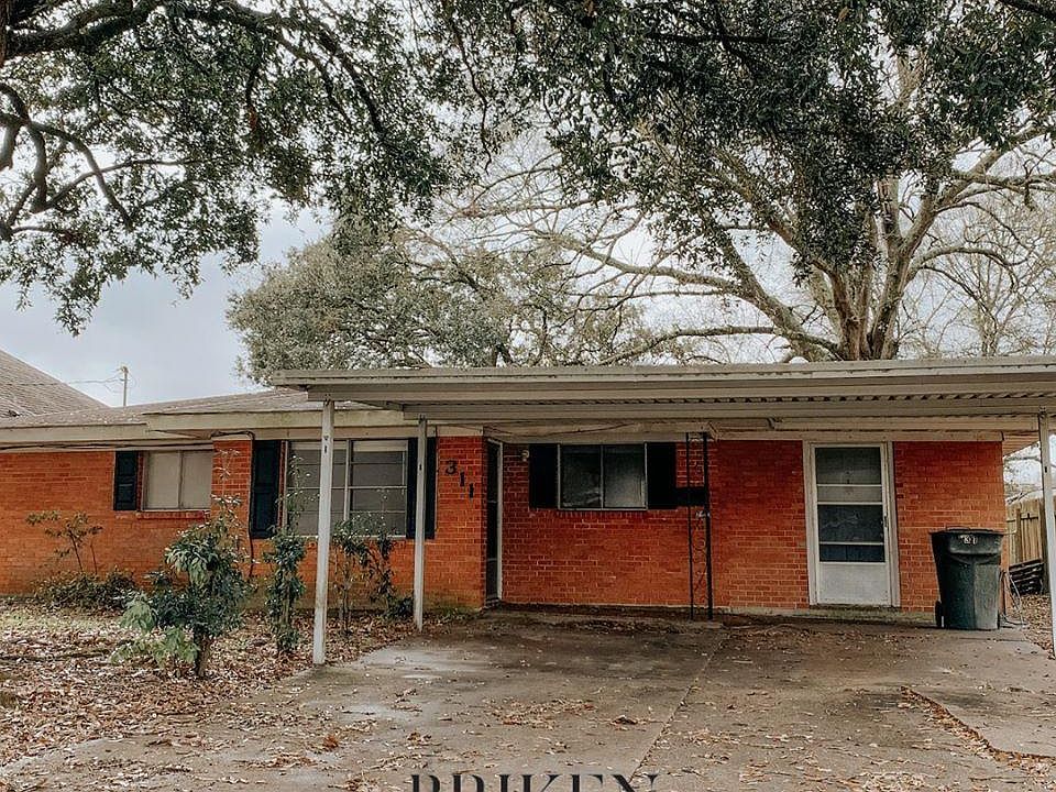 1st image of 311 Heather St