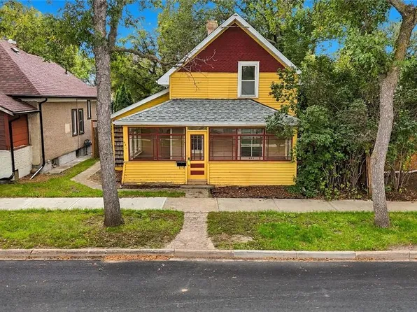 447 Duffield STREET W, Moose Jaw, SK S6H 5H7