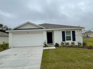 1906 Blue Stream St, Ruskin, FL 33570