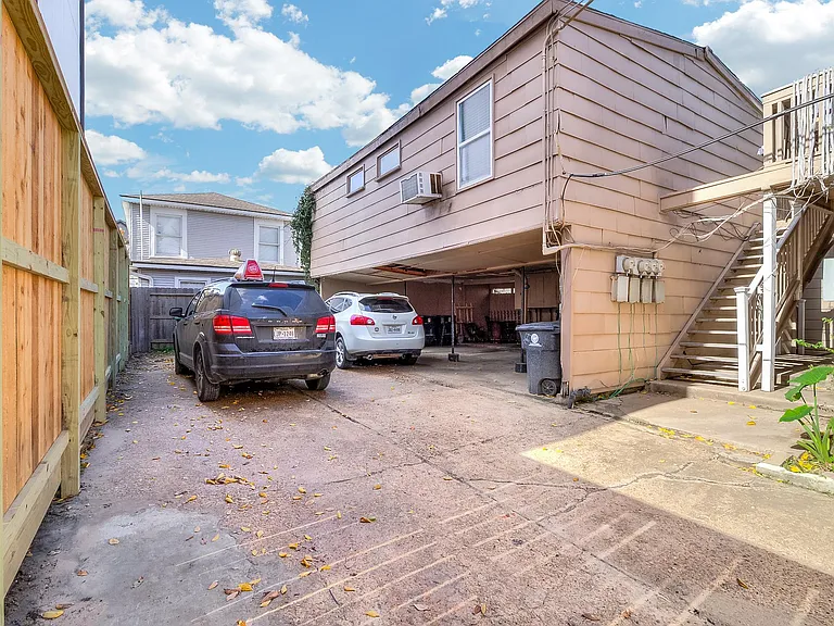 3810 Driscoll St #6 — Photo 11