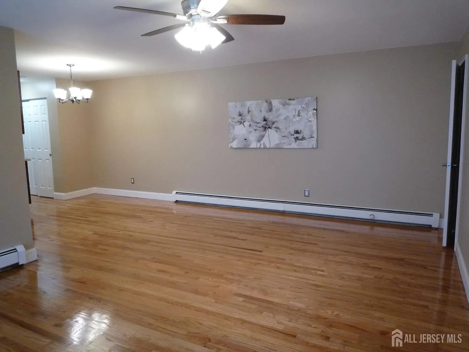 1 bed, 1.0 bath, $1,950 — Photo 2
