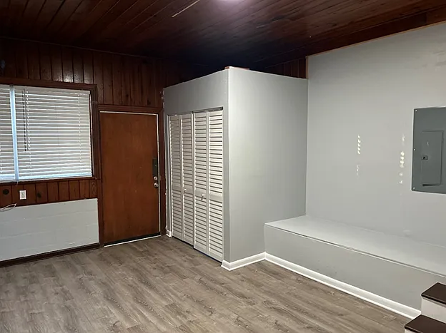 6420 New Kings Rd — Photo 15