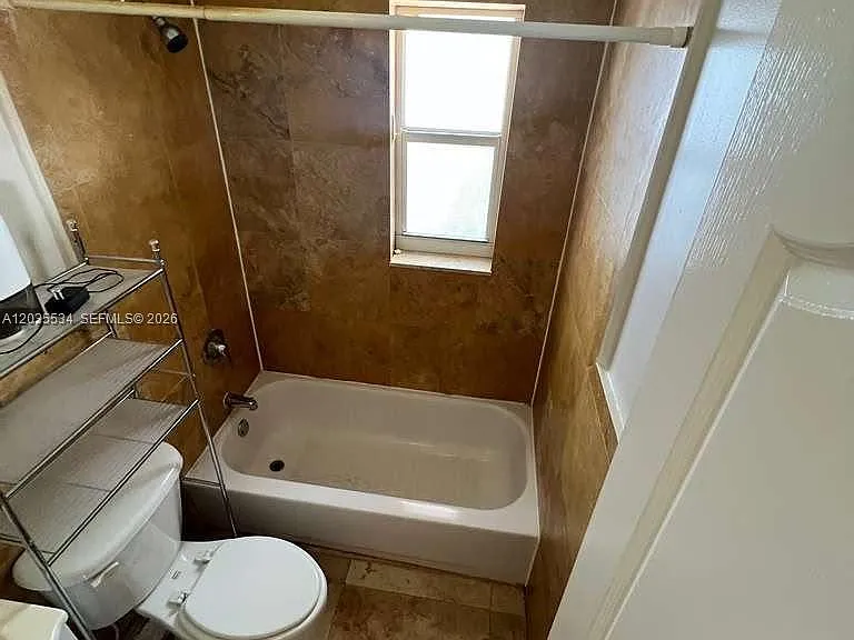 544 NE 62nd St #8 — Photo 2
