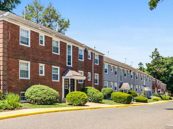Melrose Station | 902 Valley Rd, Elkins Park, PA