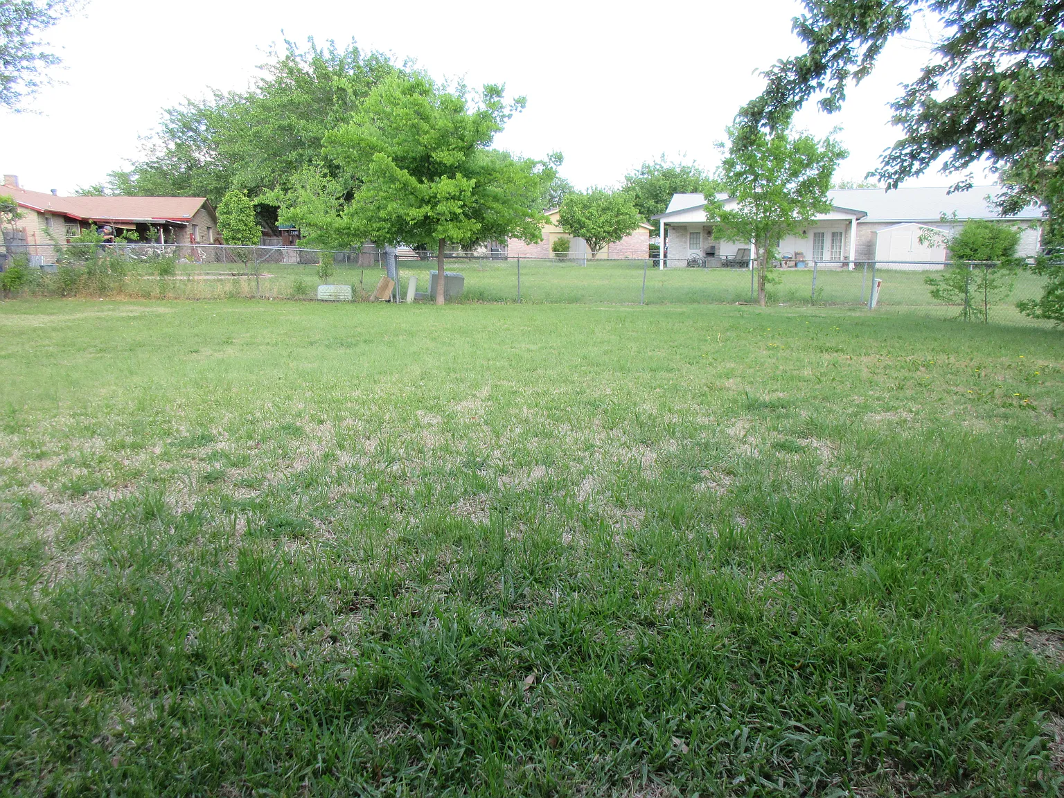 3 bed, 1400 sqft, $1,895 — Photo 3