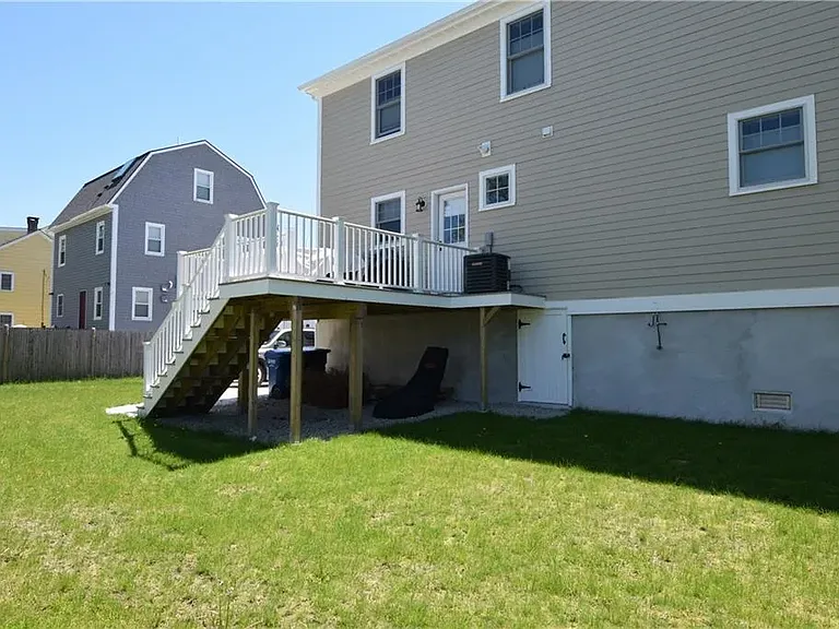24 1/2 Stockholm St — Photo 25