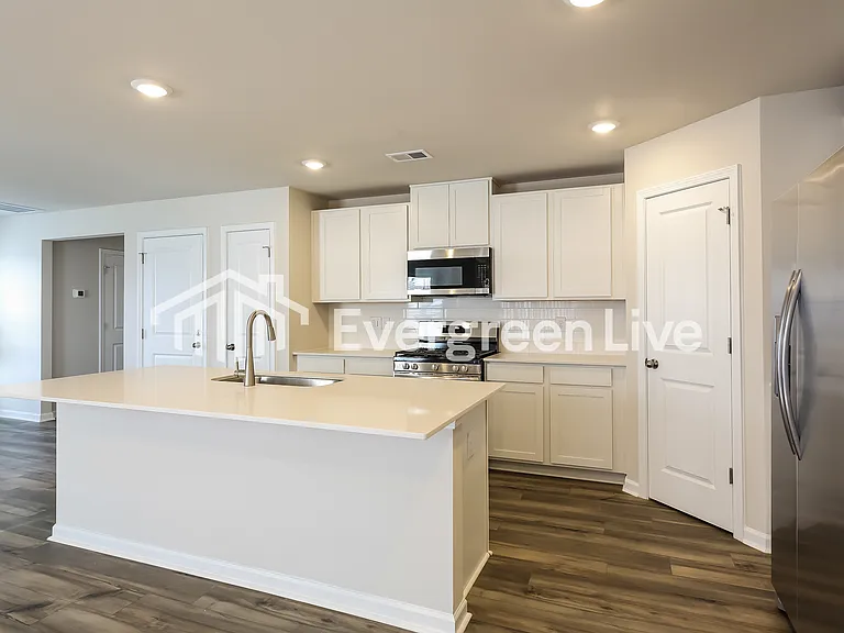 1364 Hugh Mack Ct — Photo 6
