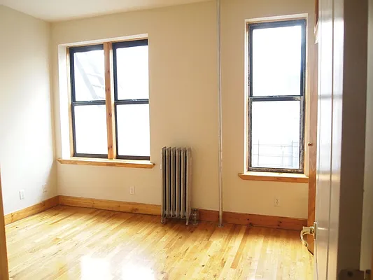 Rented by Bohemia Realty Group | media 17